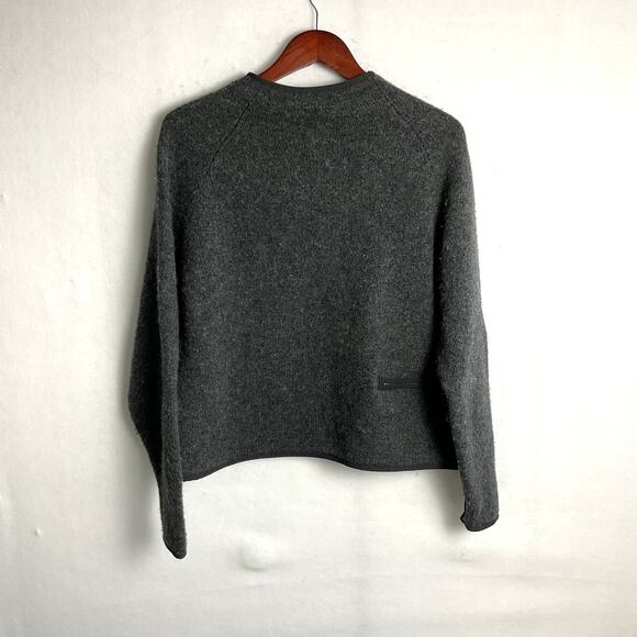 LL Bean Outdoor Cropped Shetland Wool Pullover Sweater Size Large O MW 33 71341 - Picture 3 of 11